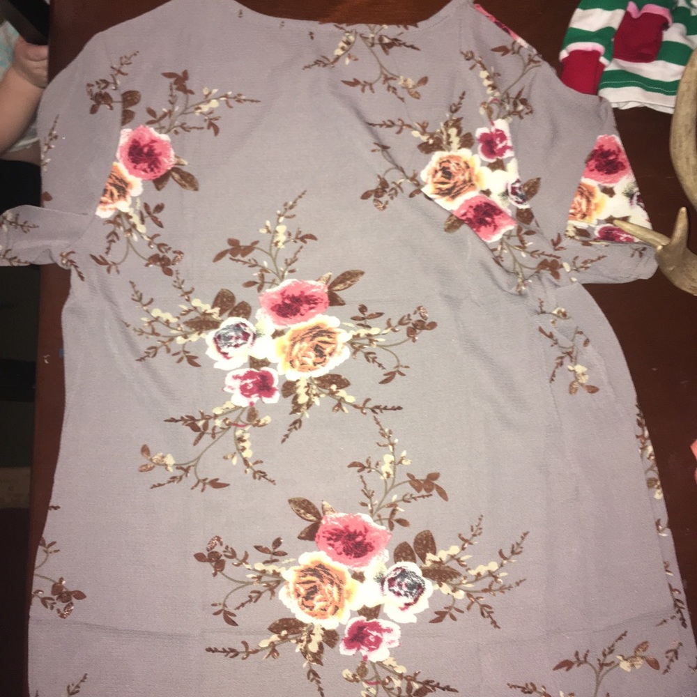 Short Sleeved Floral printed blouse
